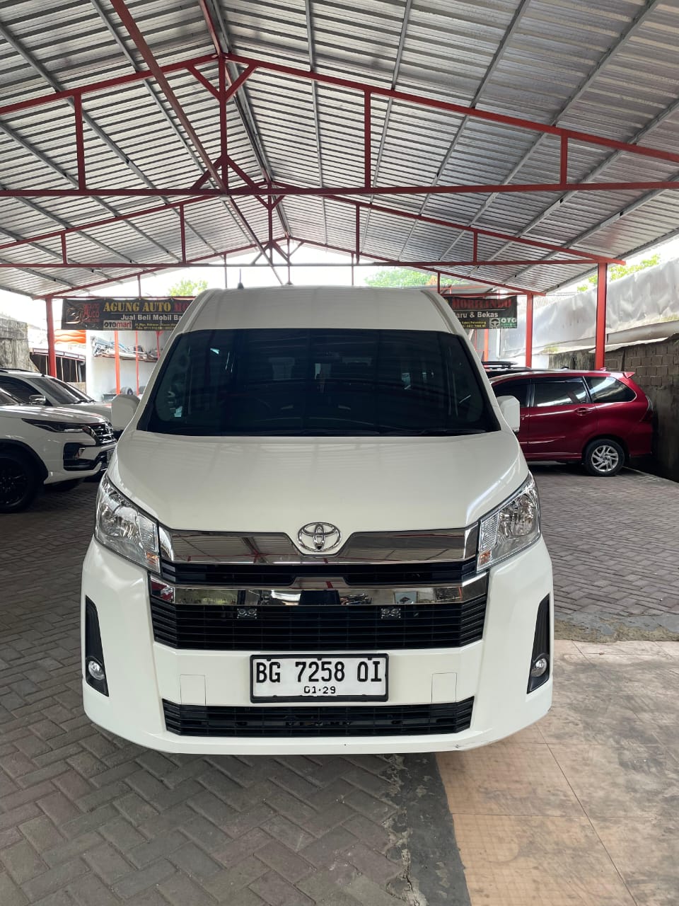 Armada HiAce Travel Lampung Jambi